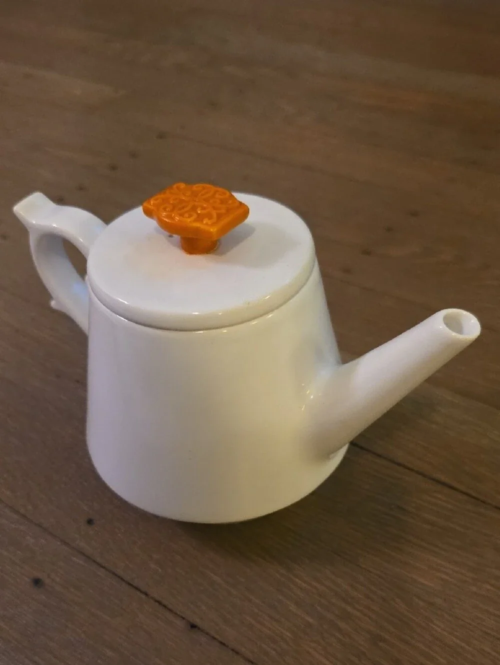 TAZO sleek white